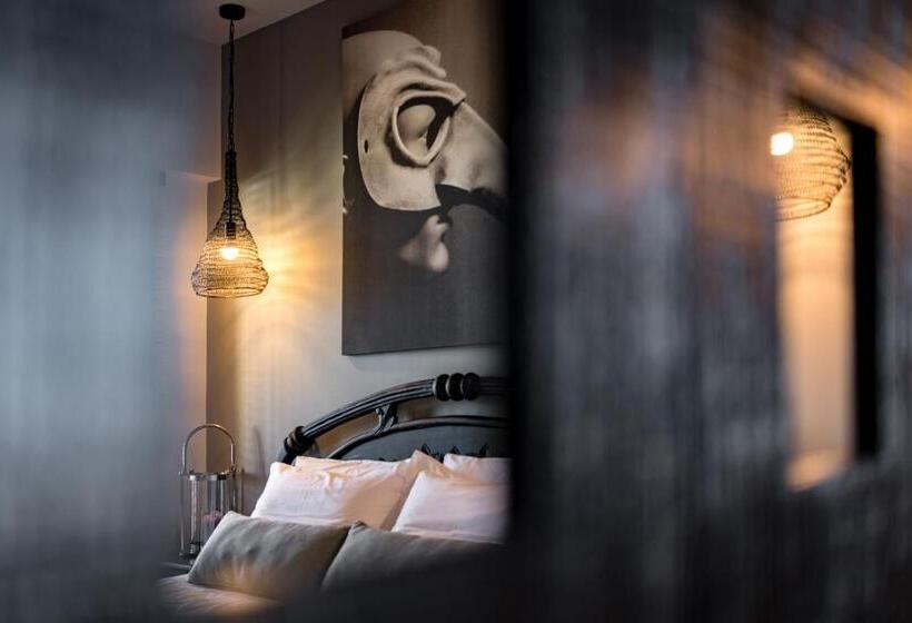 스탠다드 트리플 룸, Anthemion Suites And Villas