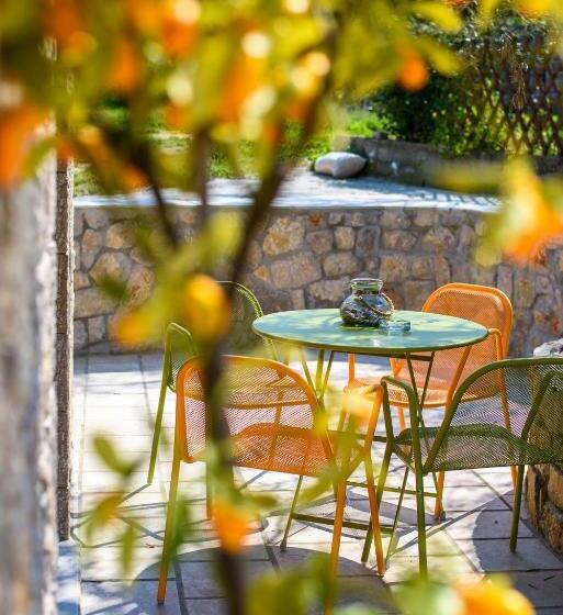 Семейный Номер, Anthemion Suites And Villas