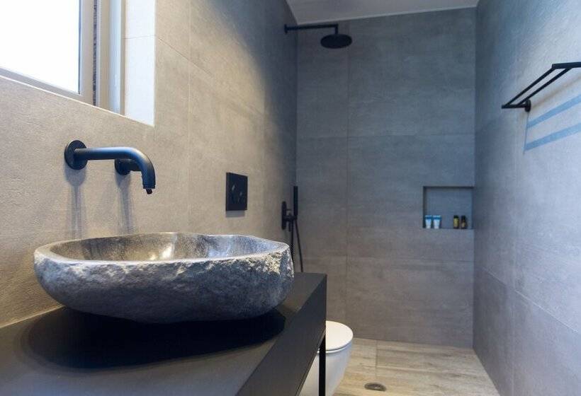 스탠다드 트리플 룸, Anthemion Suites And Villas