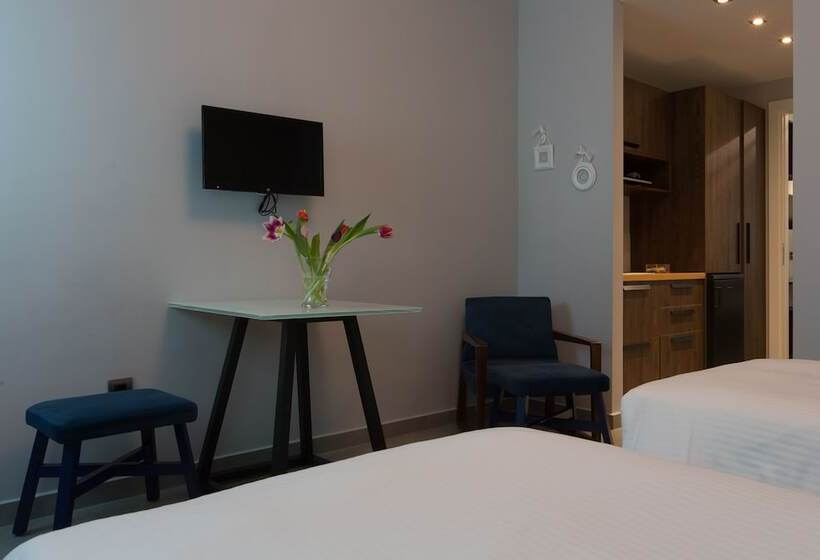 Четырехместный Номер Стандарт, Anthemion Suites And Villas