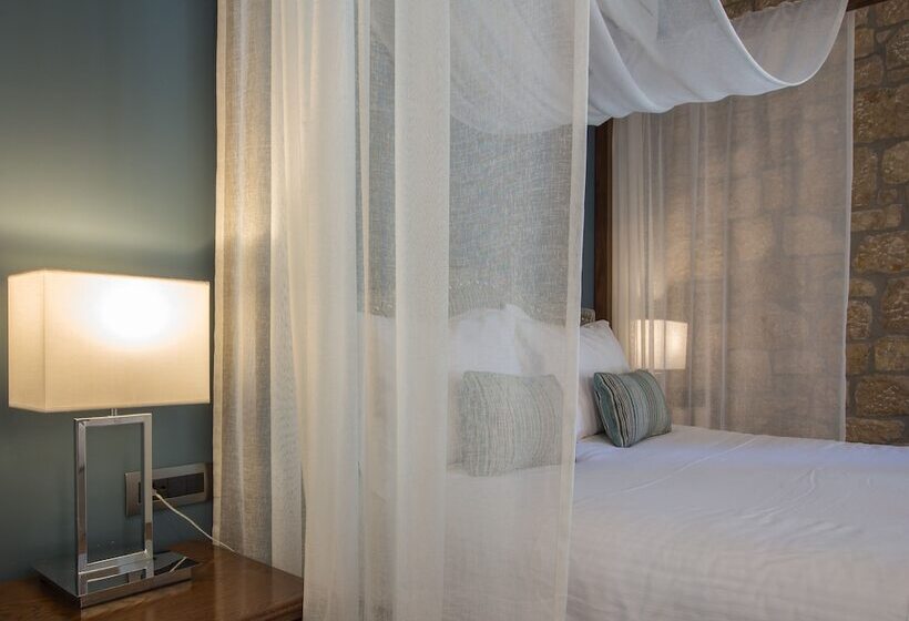 패밀리 룸, Anthemion Suites And Villas