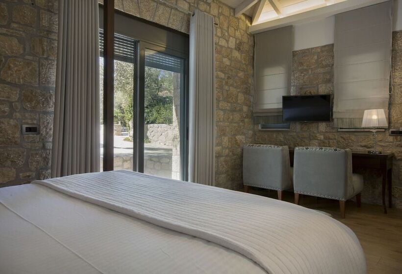 패밀리 룸, Anthemion Suites And Villas