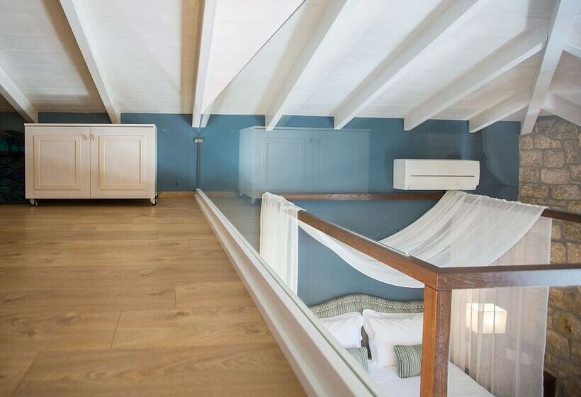 패밀리 룸, Anthemion Suites And Villas