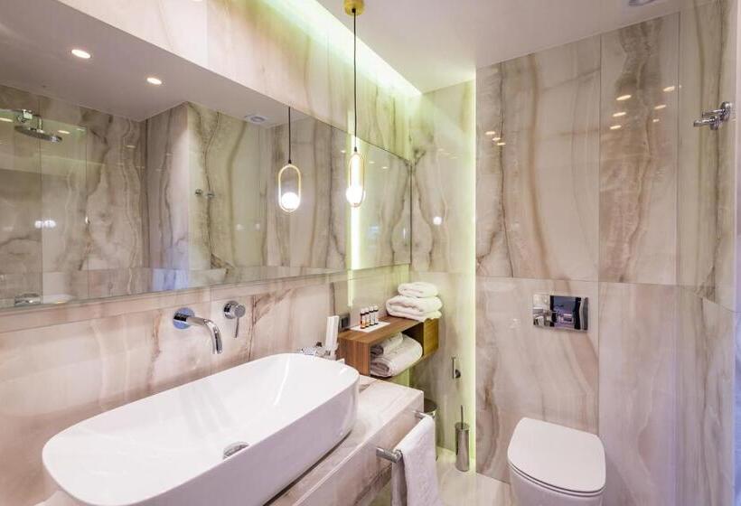 Люкс, Anthemion Suites And Villas