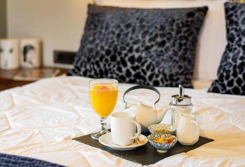 Люкс, Anthemion Suites And Villas
