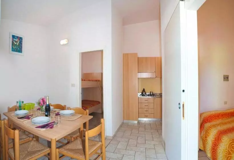 Standard-bungalow, Camping Cisano - San Vito