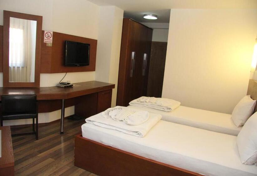 اتاق استاندارد با چشم‌انداز شهر, Centrum Prizren