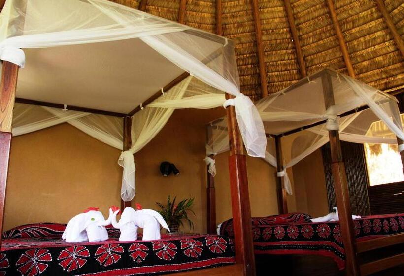 بنجلو قياسى, Luna Lodge