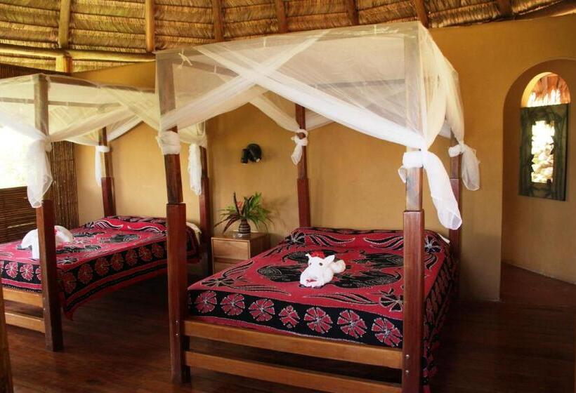 بنجلو قياسى, Luna Lodge