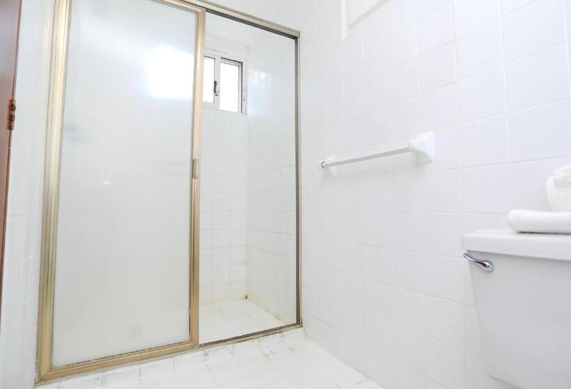 キングサイズベッドのスタンダードルーム, Parador