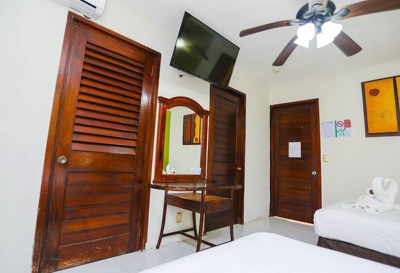 스탠다드 룸 더블 침대 2개, Parador