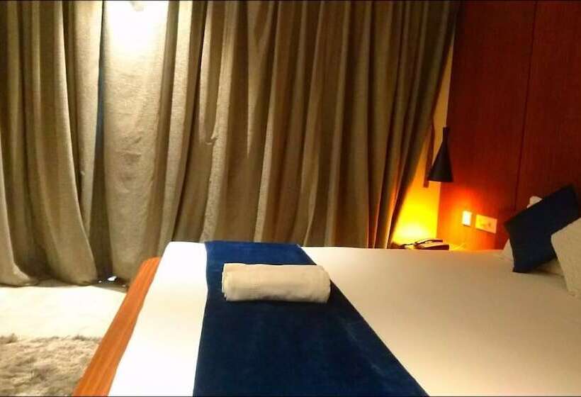 Quarto Premium, Tatvam Residency