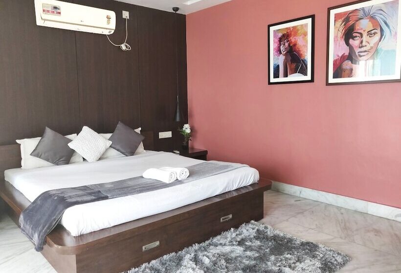 Quarto Premium, Tatvam Residency