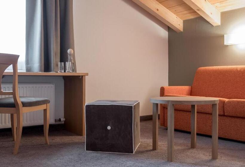 패밀리 룸, Tyrolerhof