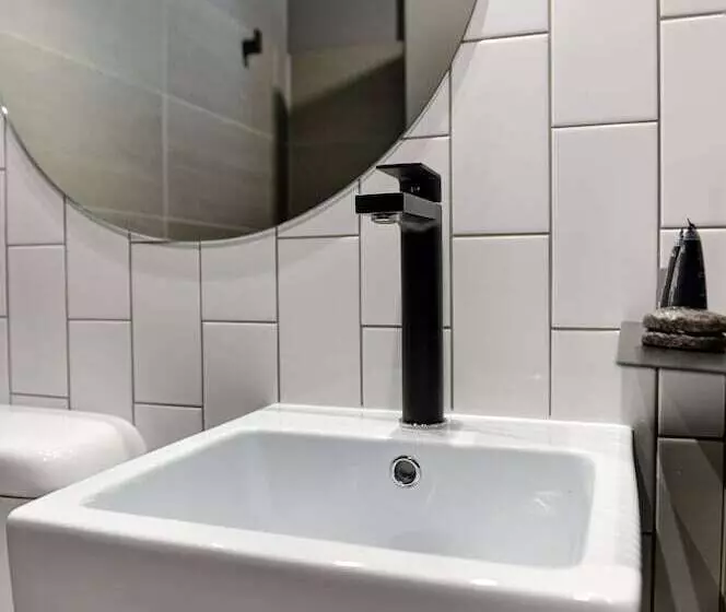 آپارتمان 1 خوابه, Cbd Motor Inn