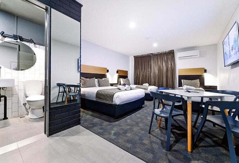 패밀리 룸, Cbd Motor Inn
