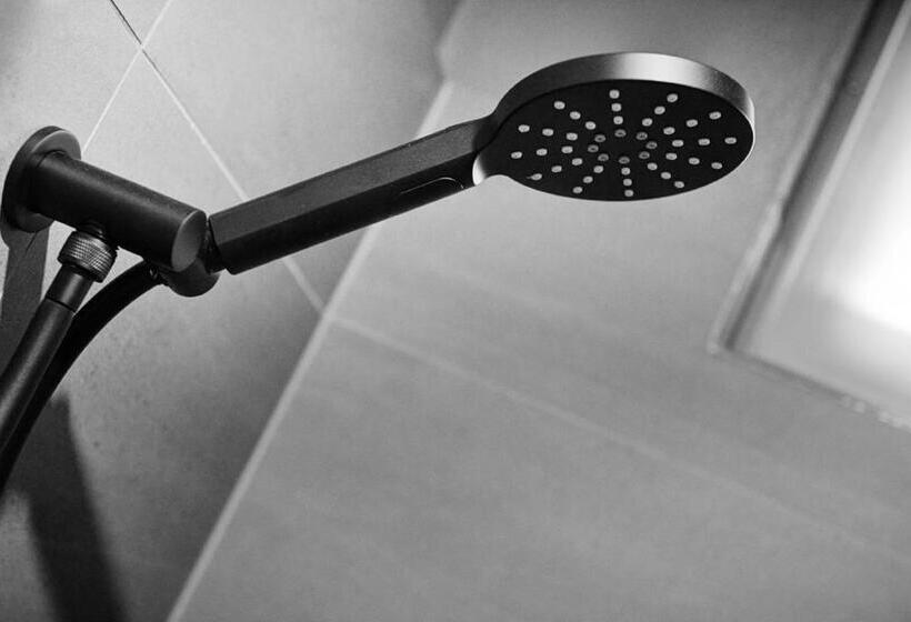 标准间, Cbd Motor Inn