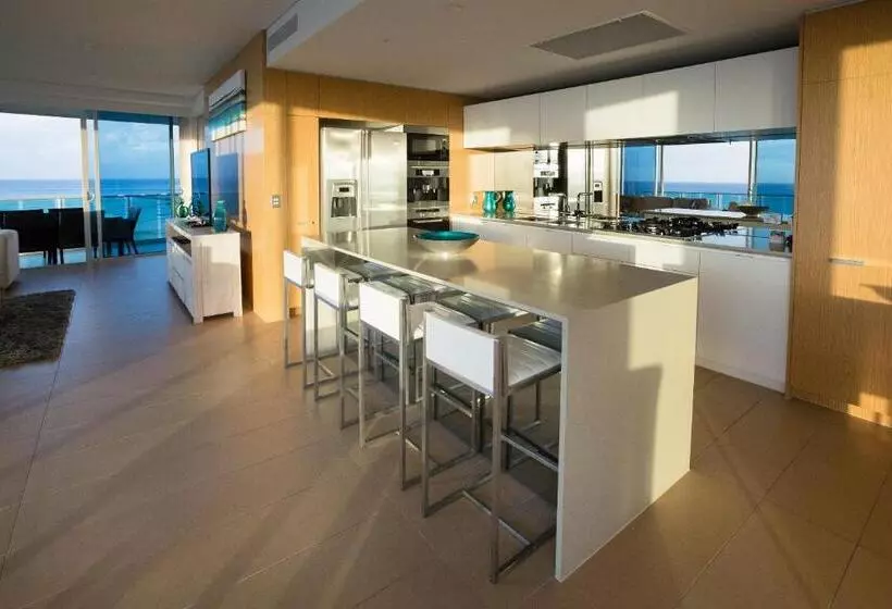 3 Bedroom Deluxe Apartment Sea View, Nirvana By The Sea
