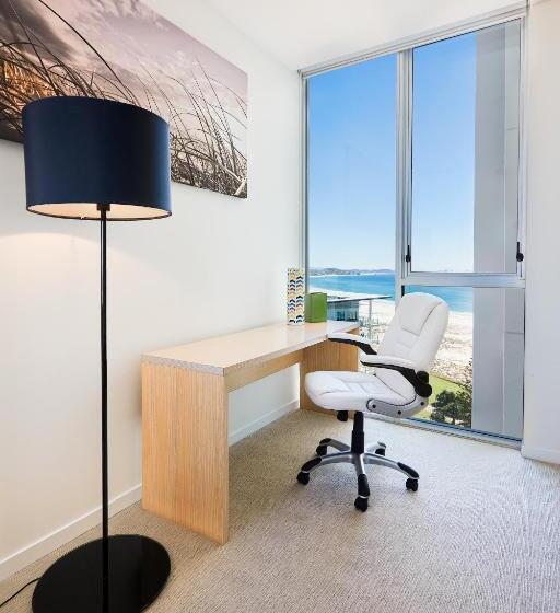 이그제큐티브 스위트, Nirvana By The Sea