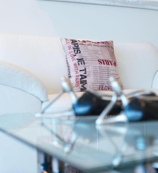 침실 2개 바다 전망 아파트, Nirvana By The Sea