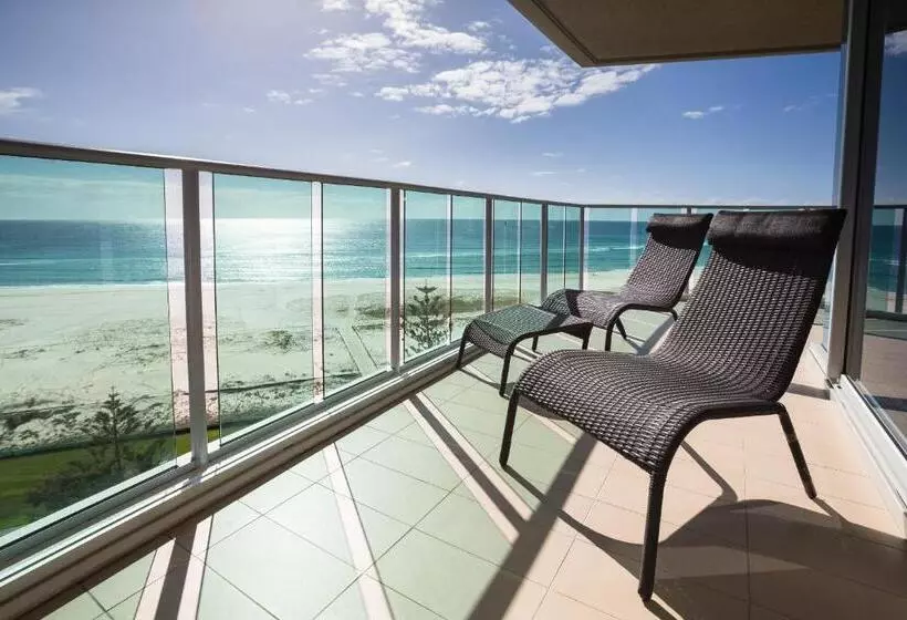3 Bedroom Deluxe Apartment Sea View, Nirvana By The Sea