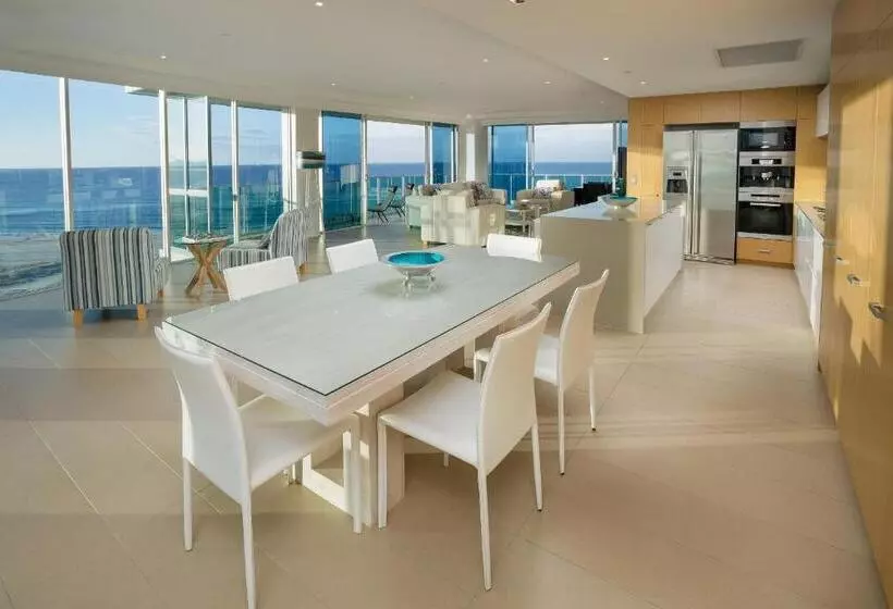 3 Bedroom Deluxe Apartment Sea View, Nirvana By The Sea
