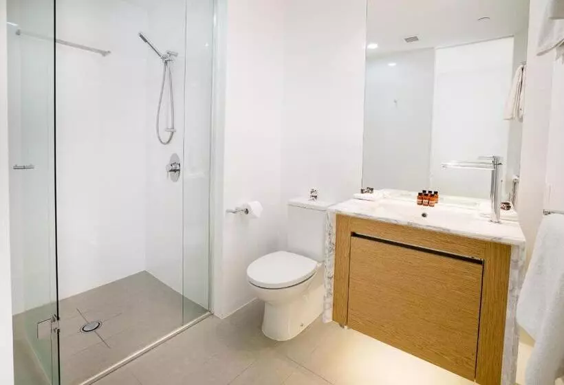 3 Bedroom Deluxe Apartment Sea View, Nirvana By The Sea