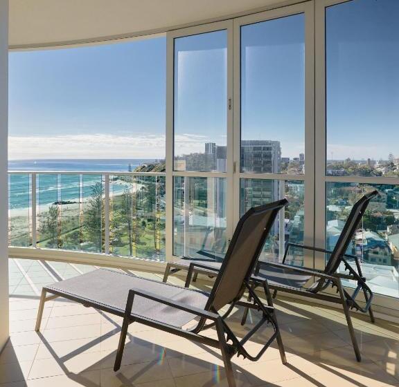 이그제큐티브 스위트, Nirvana By The Sea