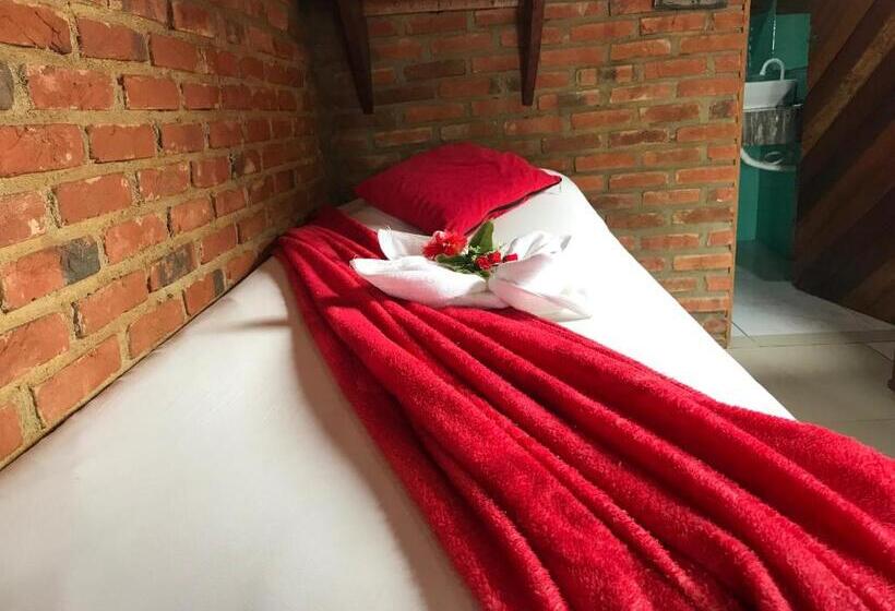 חדר לארבעה סטנדרטי עם נוף לגינה, Pousada Alto Astral