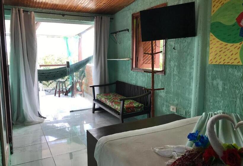 חדר סטנדרט לשלושה עם מרפסת, Pousada Alto Astral