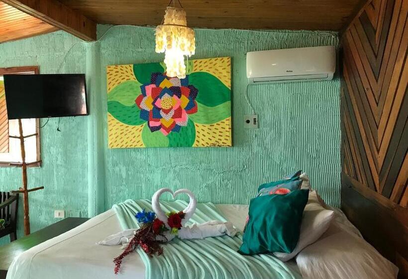 חדר סטנדרט לשלושה עם מרפסת, Pousada Alto Astral