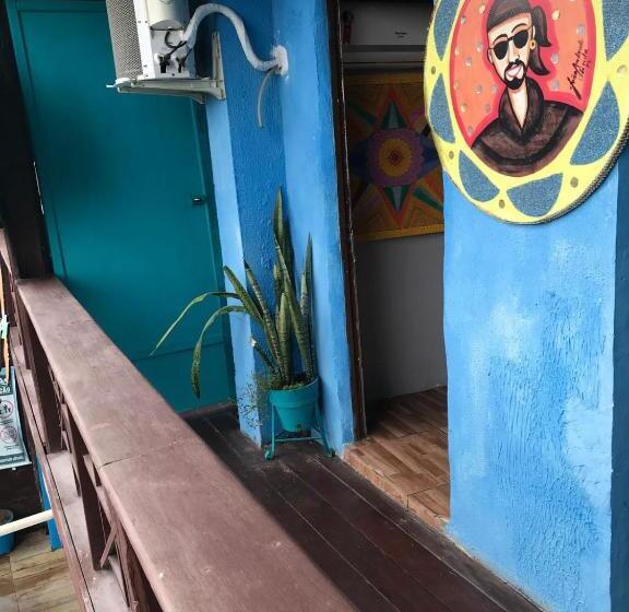 חדר סטנדרט לשלושה עם נוף לבריכה, Pousada Alto Astral