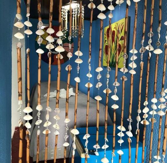 חדר סטנדרט לשלושה עם נוף לבריכה, Pousada Alto Astral