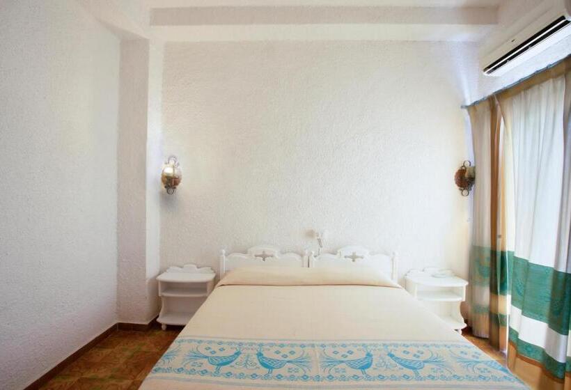 غرفة دور أخير, Al Faro