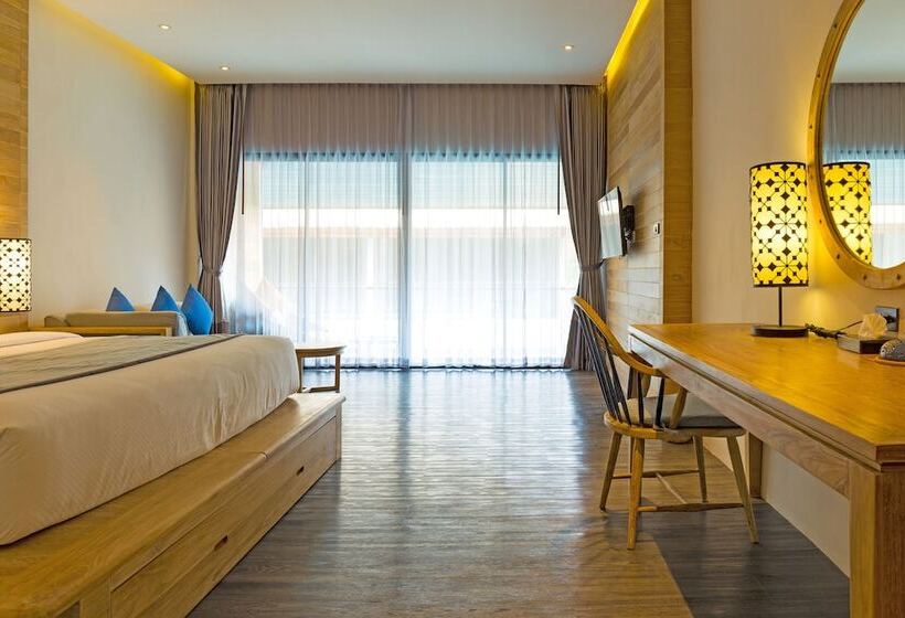 带泳池观景的豪华房, Akira Lipe Resort