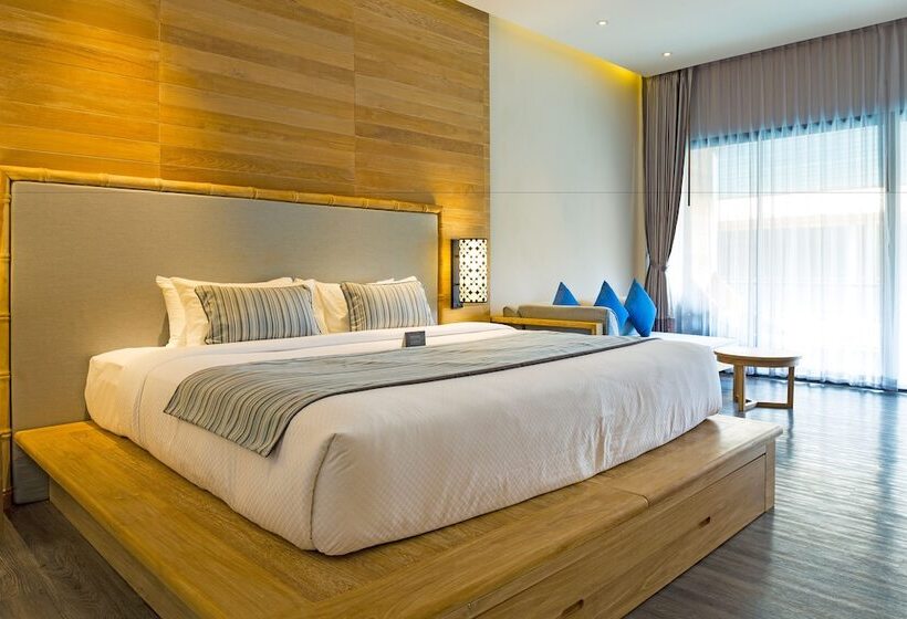 带泳池观景的豪华房, Akira Lipe Resort