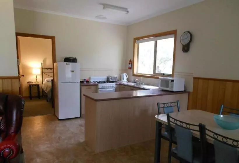 ツーベッドルーム　ヴィラ, Grampians View Cottages And Units
