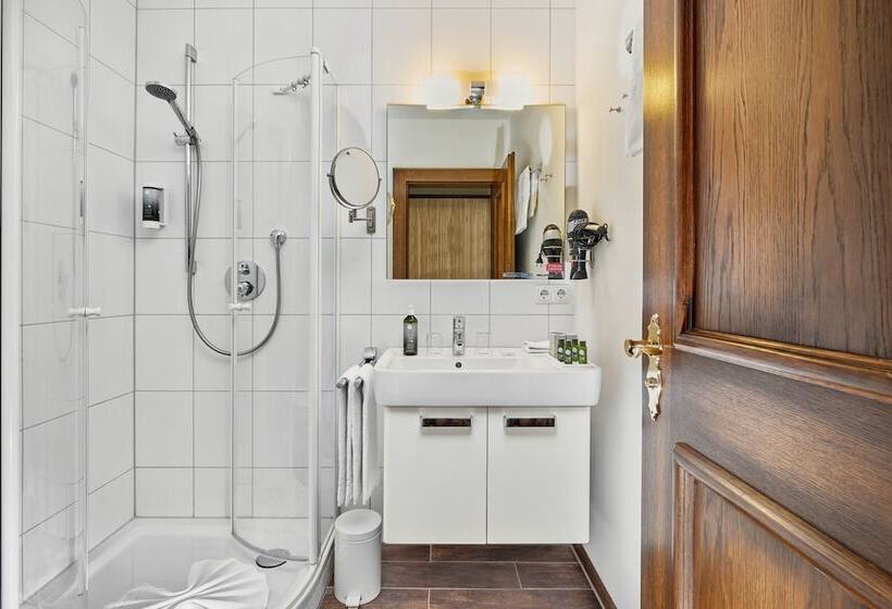 חדר קומפורט, Konigshof Health & View