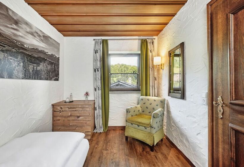 סוויטת ג'וניור נוף הרים, Konigshof Health & View