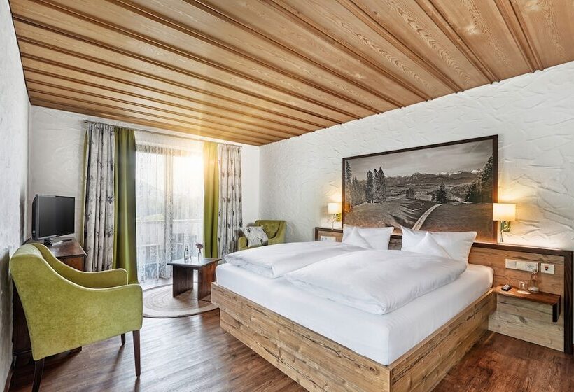 סוויטת ג'וניור נוף הרים, Konigshof Health & View