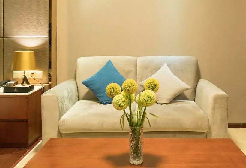 اتاق لوکس, Poltton International Apartment