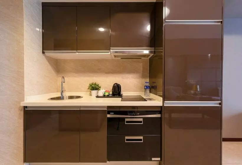 اتاق لوکس, Poltton International Apartment