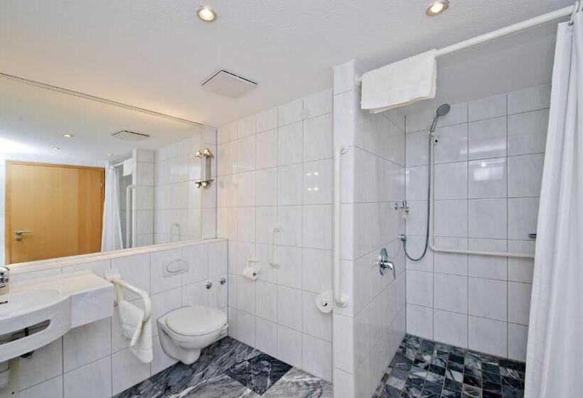 Номер Superior, Bären