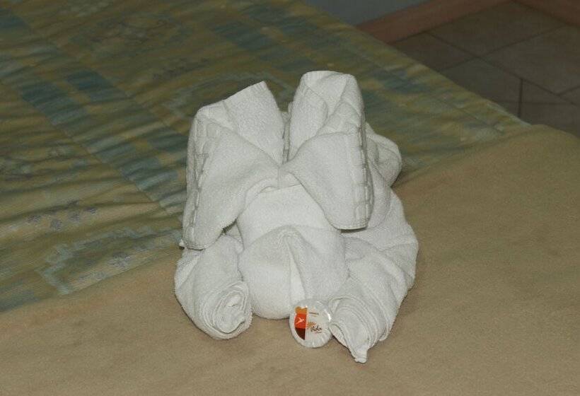 Номер Deluxe, Center