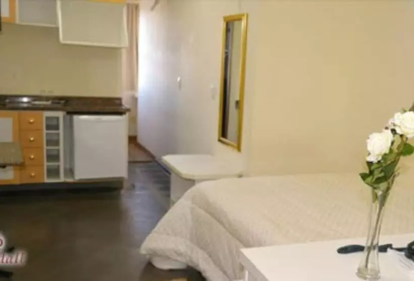 Deluxe Kolmen Hengen Huone, Condall Palace