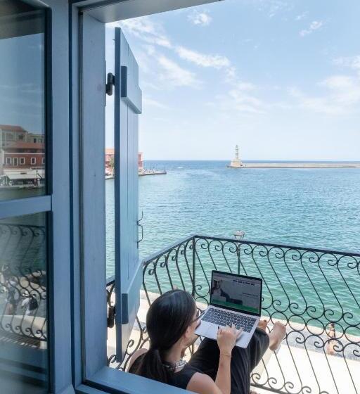 オーシャンビューデラックスルームバルコニー付き, Elia Zampeliou