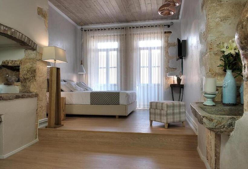 クラシックルーム, Elia Zampeliou