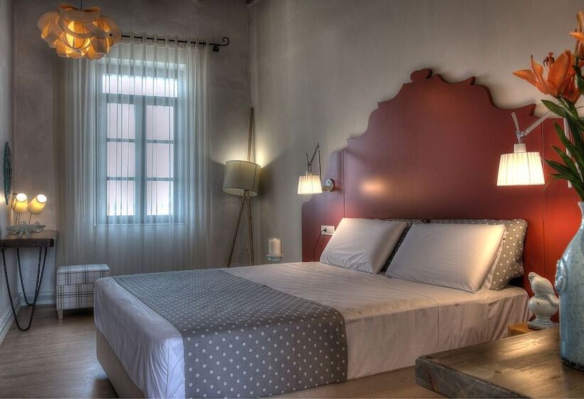 オーシャンビュースーペリアールーム, Elia Zampeliou