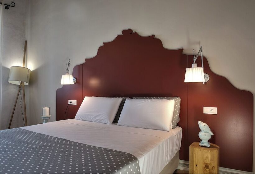 オーシャンビュースーペリアールーム, Elia Zampeliou