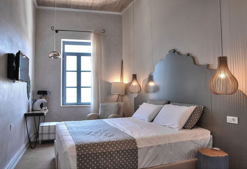 オーシャンビュースーペリアールーム, Elia Zampeliou